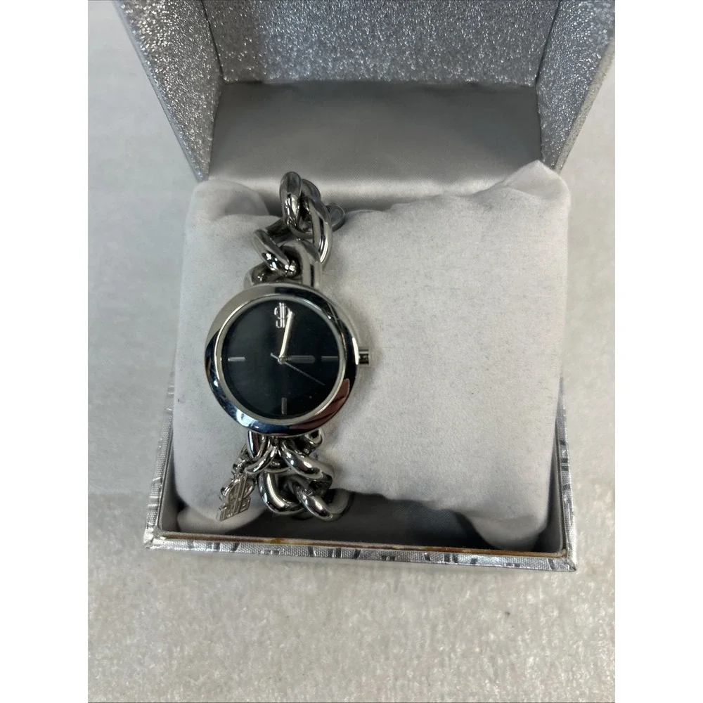 Jennifer Lopez Analog Women's Chain Wrist Watch Read